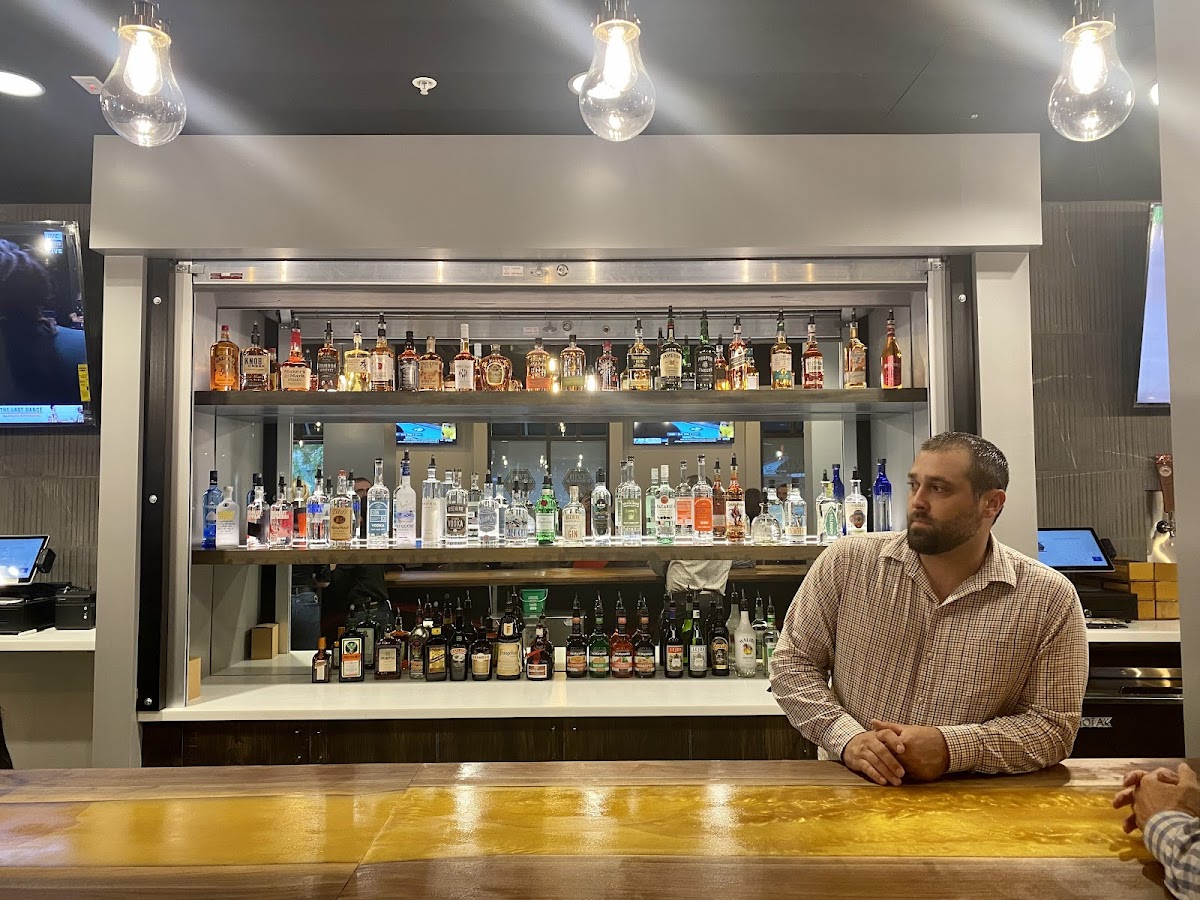 Hive 435 TapHouse