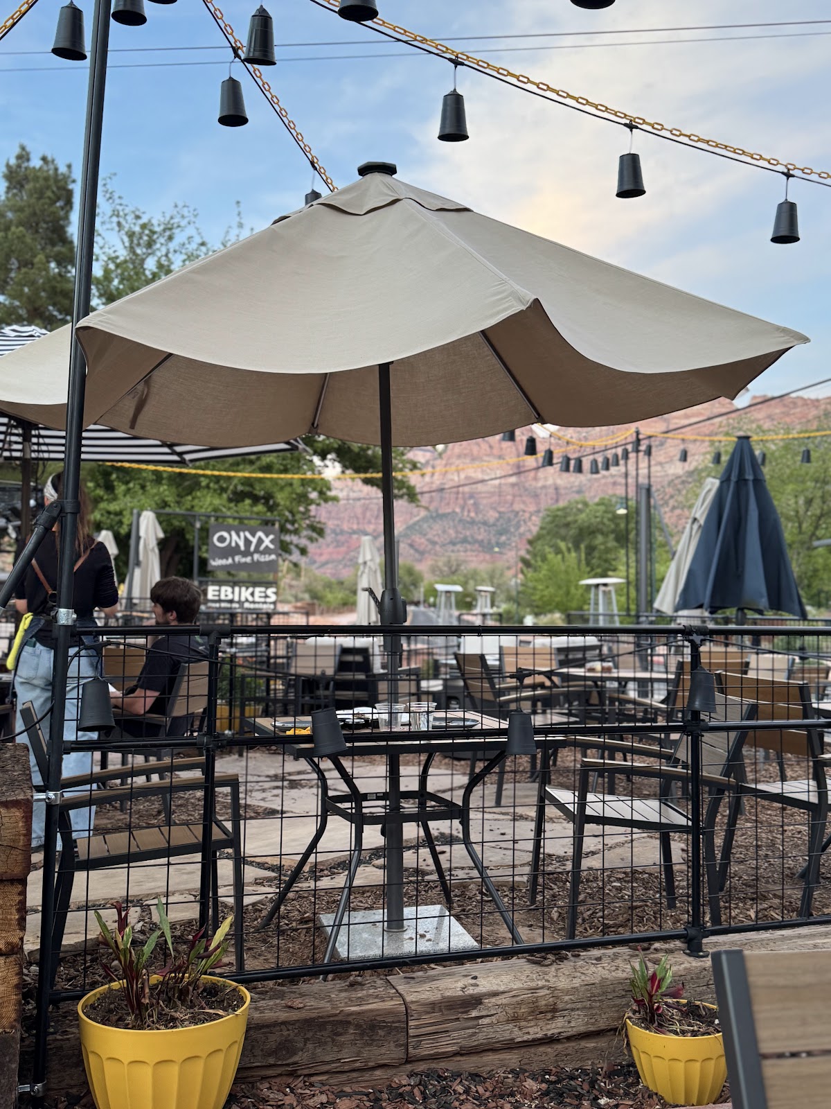 Onyx Wood Fire Pizza, Sandwiches and Salads